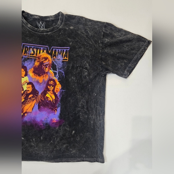 Wrestlemania T-Shirt Mens Cropped Medium WWE Distressed Faded Retro 80s Sport - Picture 3 of 5